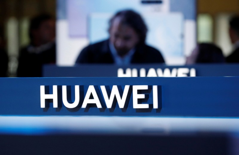 Huawei скупает российские высокотехнологичные компании. Зачем?
