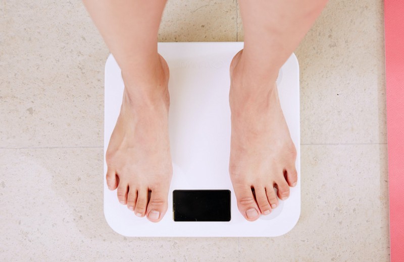 6 основных причин внезапного набора веса (и не все из них очевидные)