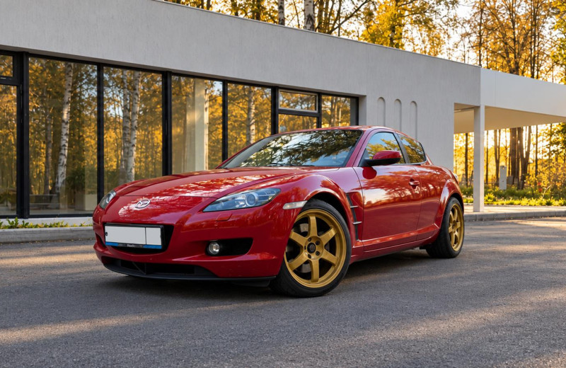 «Сразу отложите на «капиталку». Стоимость содержания 20-летней Mazda RX-8