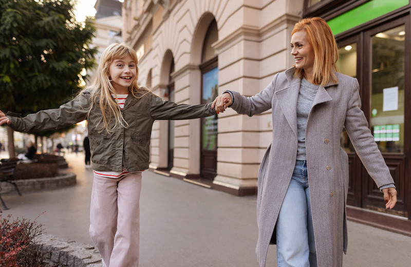 «Если какие сложности, основной груз на мне»: как женщины воспитывают приемных детей