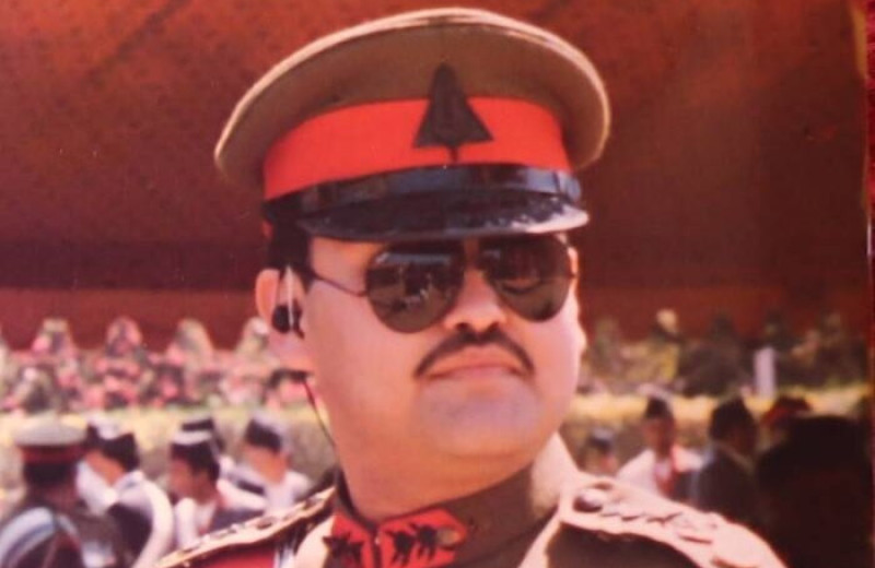 Шокирующая история Дипендры, наследного принца Непала, убившего свою семью