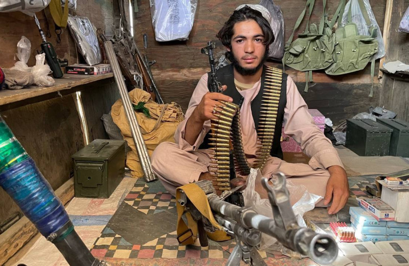 На рынках Афганистана начали продавать штурмовое оружие, поставляемое США