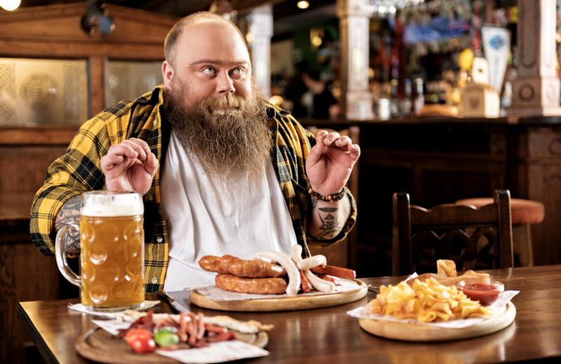 С чем сочетать разные типы пива: ответ Роскачества