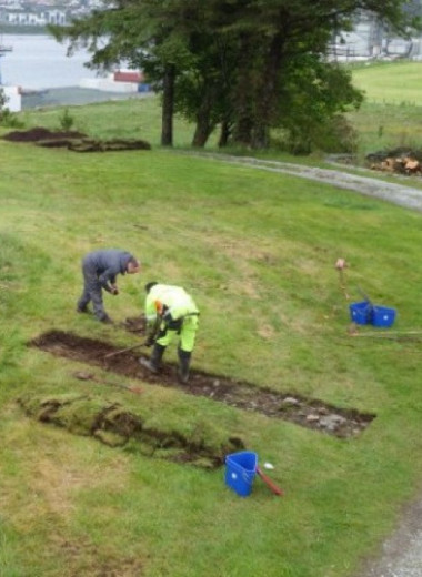 В раскопанном больше ста лет назад кургане эпохи викингов нашли погребальную ладью