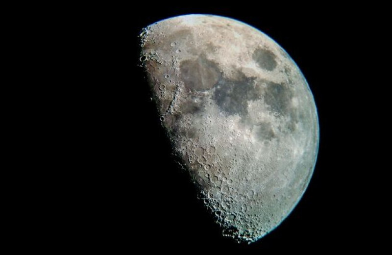 Астрономы наконец выяснили, что скрывается внутри Луны