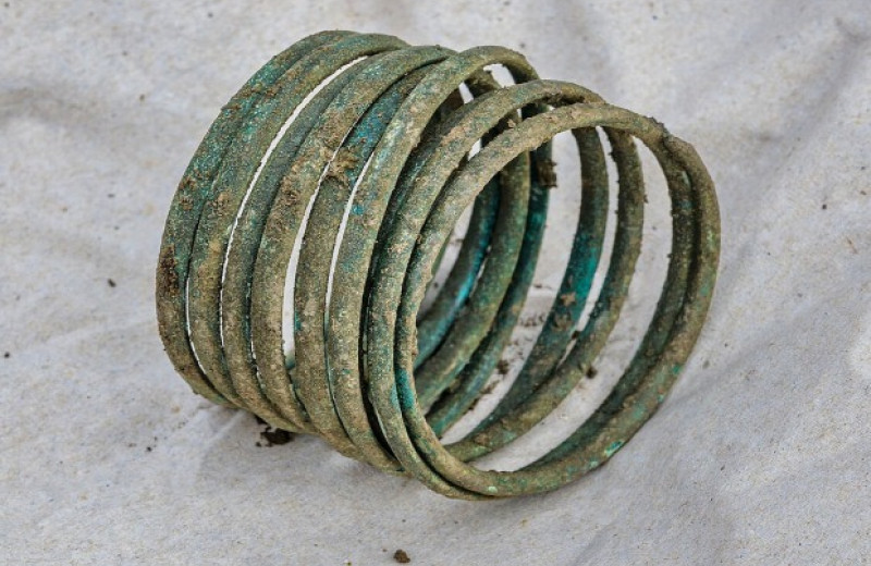 В погребении унетицкой культуры нашли младенца с бронзовым браслетом