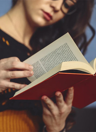 «Магия головокружительно свободной мысли»: 17 книг для погружения в мир философии
