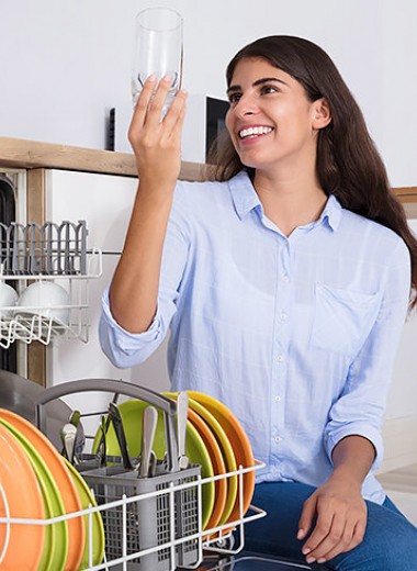 Как пользоваться посудомойкой, чтобы она долго прослужила