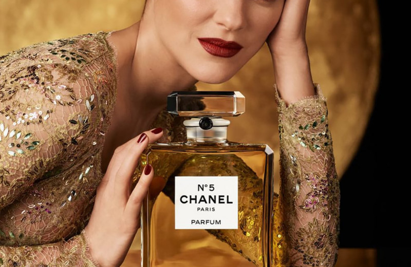 Композиторы ароматов: кто на самом деле создал Chanel №5