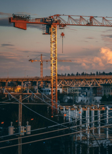 Всегда ли выгодно покупать квартиру на этапе котлована? Отвечает эксперт