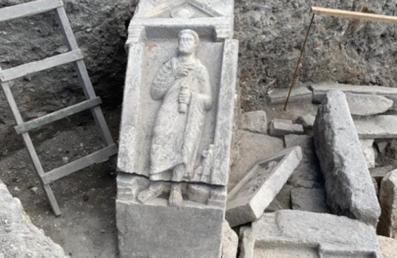 Археологи обнаружили в Херсонесе Таврическом непотревоженные римские гробницы