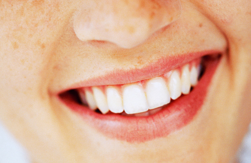 6 способов улучшить здоровье зубов без процедур и затрат – советует стоматолог