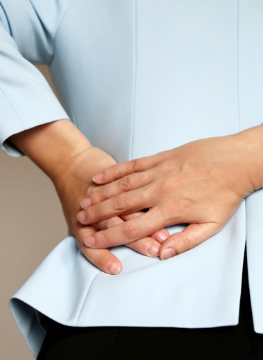 4 причины, по которым у женщин болит спина: найди и устрани свою!