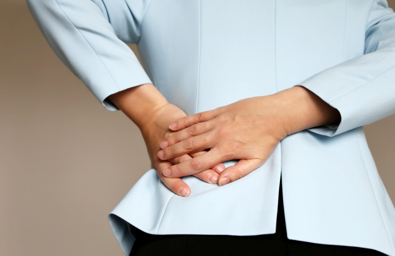 4 причины, по которым у женщин болит спина: найди и устрани свою!
