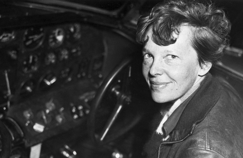Как пилот Амелия Эрхарт изменила авиацию, а потом загадочно исчезла во время полета