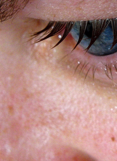 Почему все люди плачут: научный взгляд на слезы