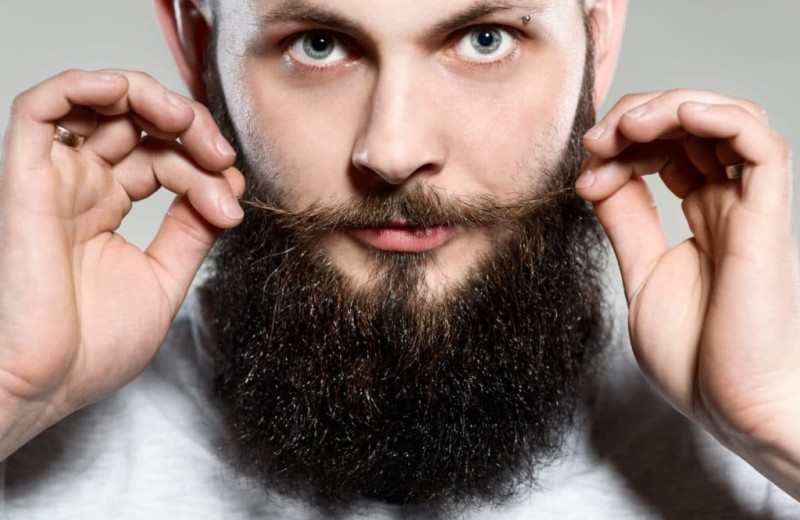 Как борода спасает от удара в челюсть: естественный щит