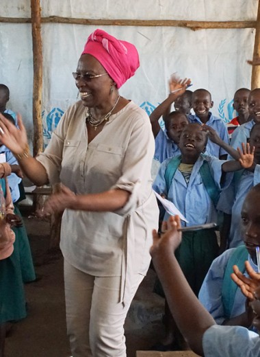 «Торжество любви над ненавистью». Как женщина из Бурунди спасла 30 тысяч детей от гибели