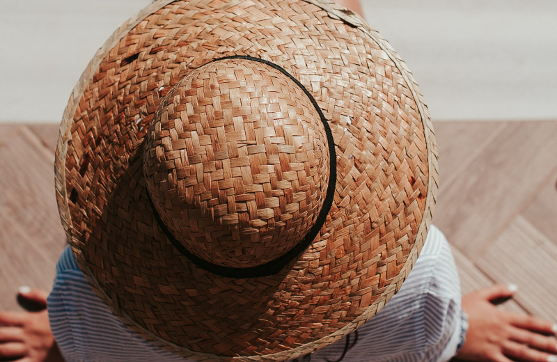 Как вернуть форму намокшей соломенной шляпе в домашних условиях - это просто!