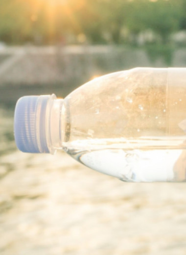 Это вредит здоровью! Вода в бутылках содержит до 370 тыс частиц нанопластика