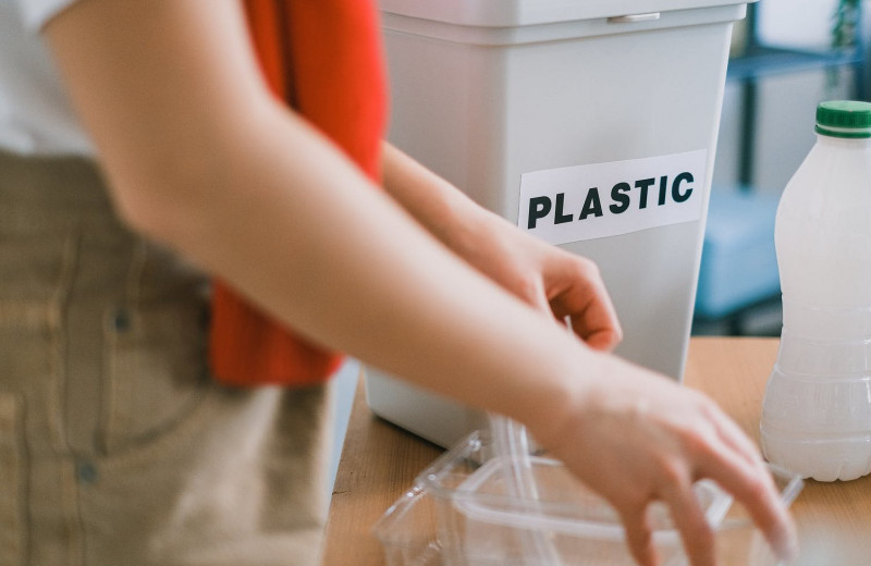 Как узнать, какой пластик можно перерабатывать: разбираемся в маркировке