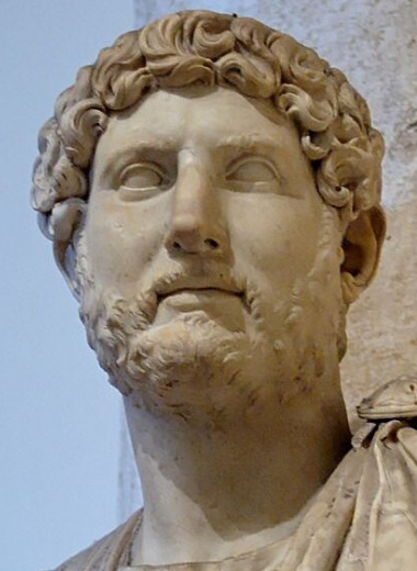 Узнайте о рутине императора Адриана! Найдены мраморные таблички о жизни правителя