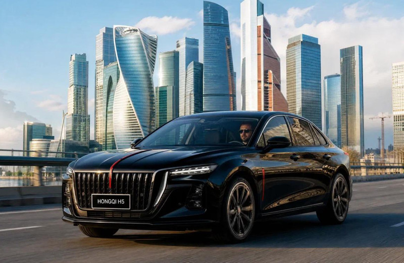 «Лучший краш-тест». Hongqi показала H5 и HS5 с пробегом до 270 тыс. км