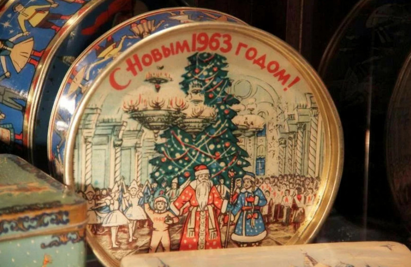 «Мишка на Севере» и «Аленка»: как и когда в СССР начали дарить сладкие новогодние подарки