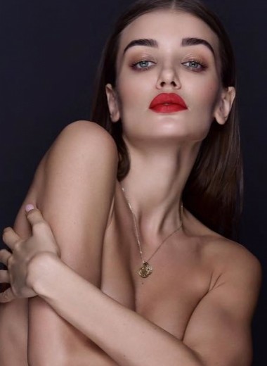 Звезда Instagram Дарья Коновалова раскрыла секрет своей яркой внешности