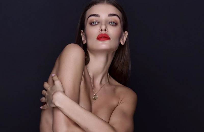 Звезда Instagram Дарья Коновалова раскрыла секрет своей яркой внешности