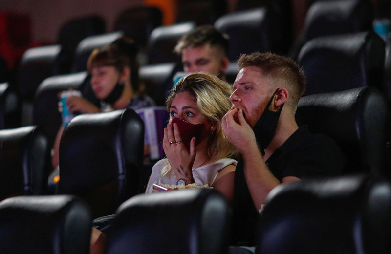 «Нечем привлечь зрителей»: как кинотеатры пытаются выжить во время кризиса за счет геймеров