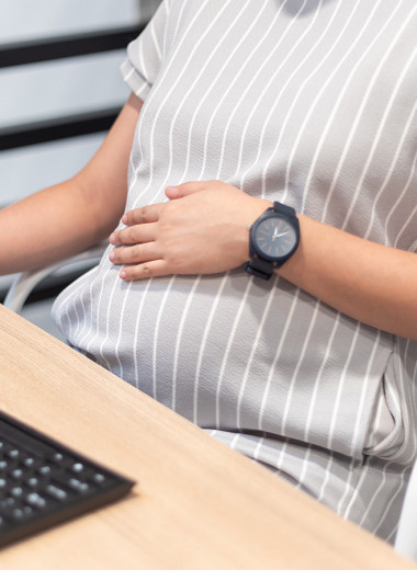 Материнство и работа: как поддержать коллегу в декрете и после него