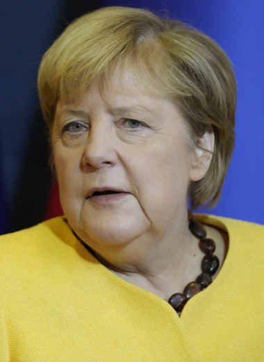 Допрос в Штази и жизнь в сквоте: отрывок из биографии Ангелы Меркель
