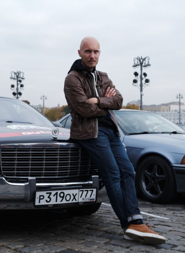 Мужчина и его автомобиль: участники ГУМ Янгтаймер Ралли «Большая прогулка» и их ретрокары