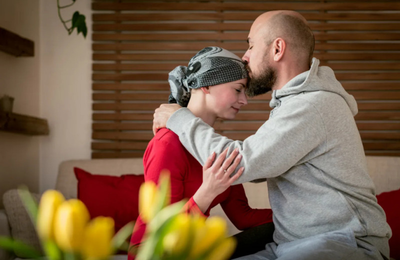 Нет неправильных эмоций: как поддержать человека, у которого рак
