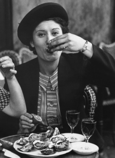 Как правильно есть устрицы: короткая инструкция для начинающих гурманов