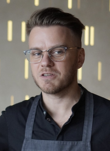 «Я создаю блюда для людей»: как бывший маркетолог Владимир Чистяков стал ресторатором