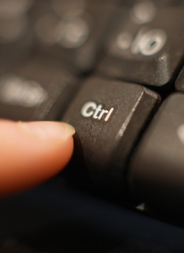 Почему клавиши Ctrl, Alt, Tab, Caps Lock так называются?