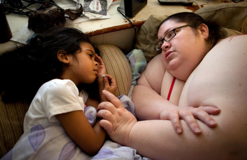 «Хочу весить 450 кг»: история Донны Симпсон, которая стала самой толстой матерью в мире