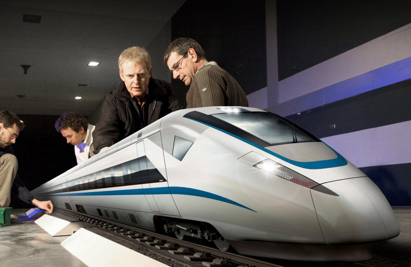 Аэродинамика скоростных поездов: почему ветер не мешает TGV