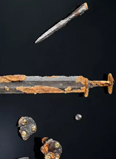 Керамика, мечи и украшения: в Германии найдены богатые могилы каменного века и раннего Средневековья