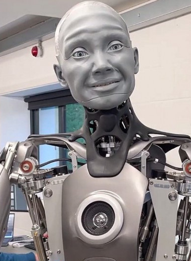 Создан робот, пугающе похожий на человека