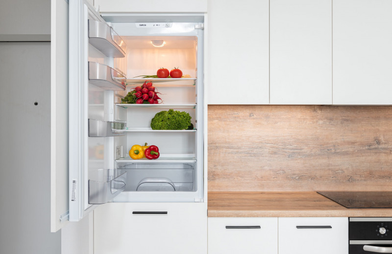 10 полезных продуктов, которые всегда должны быть в вашем холодильнике