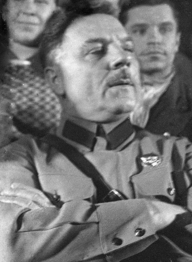 Убить нельзя помиловать: за что Сталин расстрелял маршала-катастрофу Кулика?