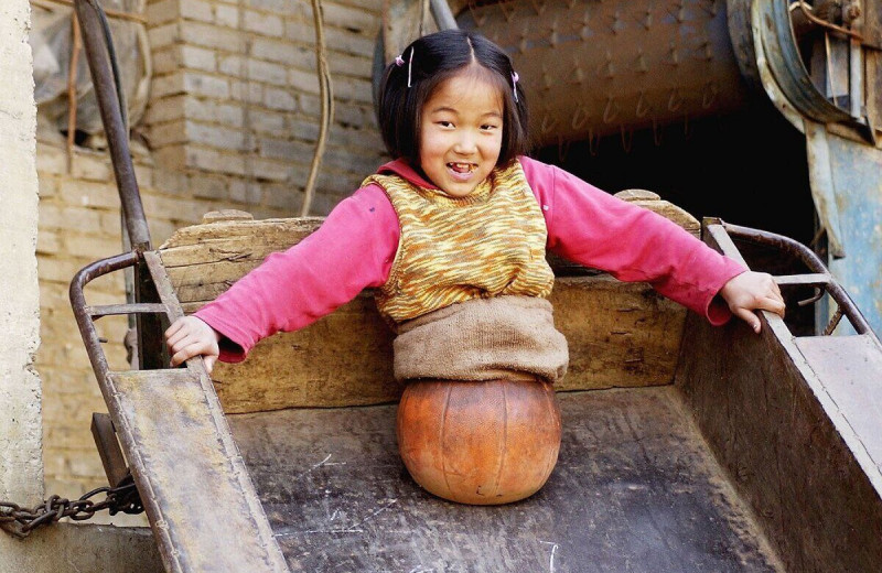 Как стать чемпионкой по плаванию, если у тебя вместо ног баскетбольный мяч: невероятная  история малышки Киан Цянь