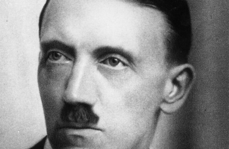 Фактчек: 10 самых популярных легенд о Гитлере