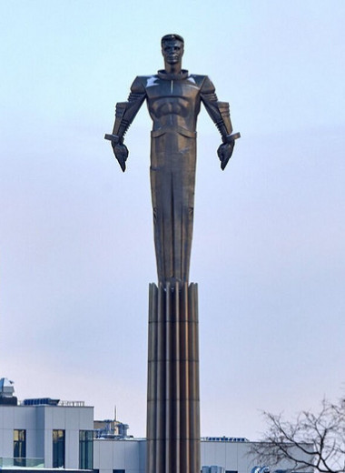 Человек мира: 5 памятников Юрию Гагарину, установленных в необычных местах