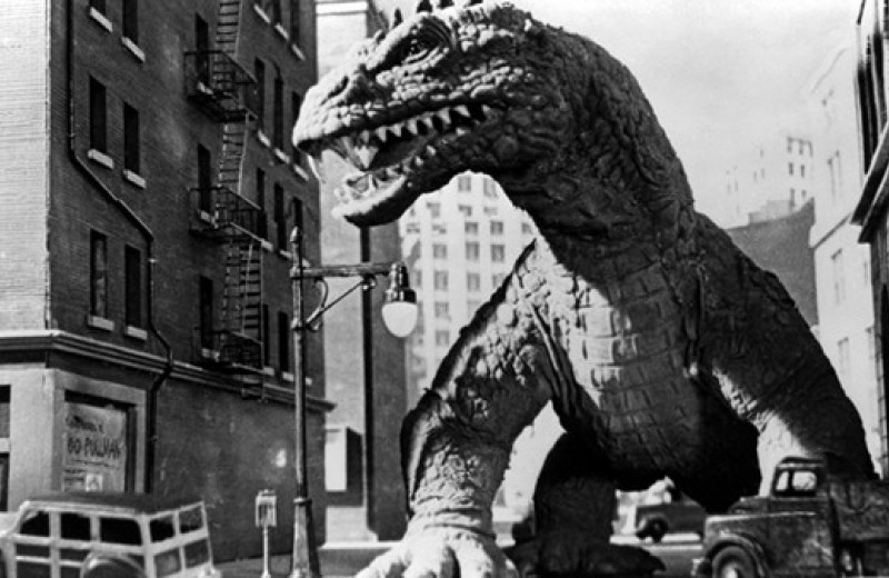 10 фильмов о гигантских монстрах, которые ты мог случайно упустить