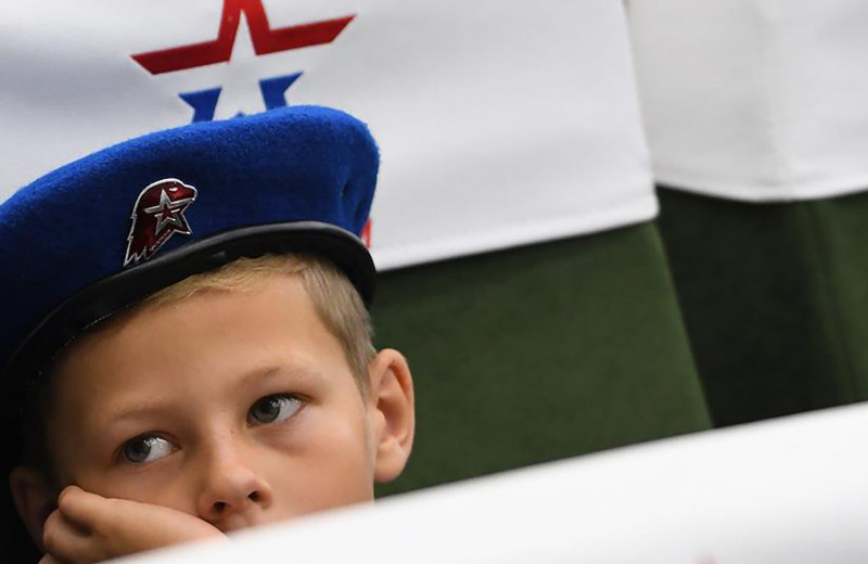 Битва за молодежь: почему в России увеличивают расходы на патриотическое воспитание