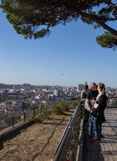 Восемь видов ВНЖ: как переехать в Португалию в 2023 году без «золотой визы»
